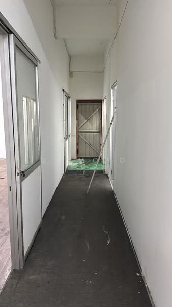 Shop for Rent in Simpang Ampat (Penang) - Desmond Chuah - Corridor - PropertyGuru.com.my