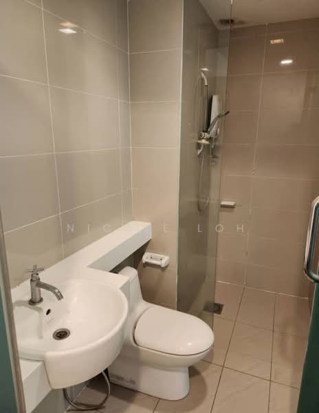 The Scott Garden SOHO untuk Untuk Disewa - RM 1,450 /bulan, Mac 2026 - Bathroom - PropertyGuru.com.my