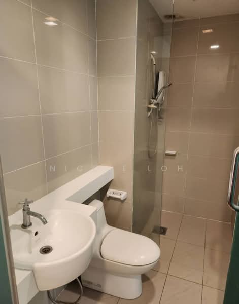 The Scott Garden SOHO untuk Untuk Disewa - RM 1,450 /bulan, Mac 2026 - Bathroom - PropertyGuru.com.my