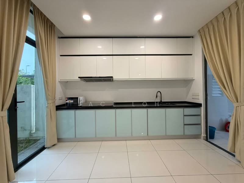 Avira Medini Iskandar untuk Untuk Dijual - RM 1,150,000, Mac 2026 - Kitchen - PropertyGuru.com.my