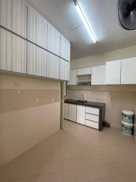 Block 101 Apartment untuk Untuk Dijual - RM 330,000, Mac 2026 - Kitchen - PropertyGuru.com.my