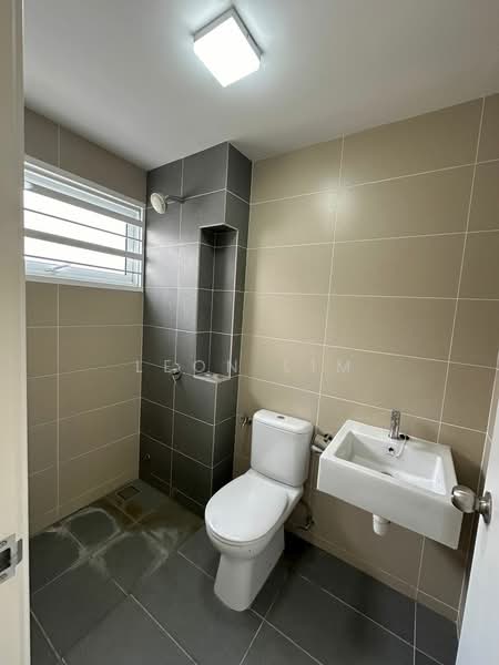 Aquamarine Phase 2C @ Taman Putra Prima untuk Untuk Dijual - RM 820,000, Mac 2026 - Bathroom - PropertyGuru.com.my