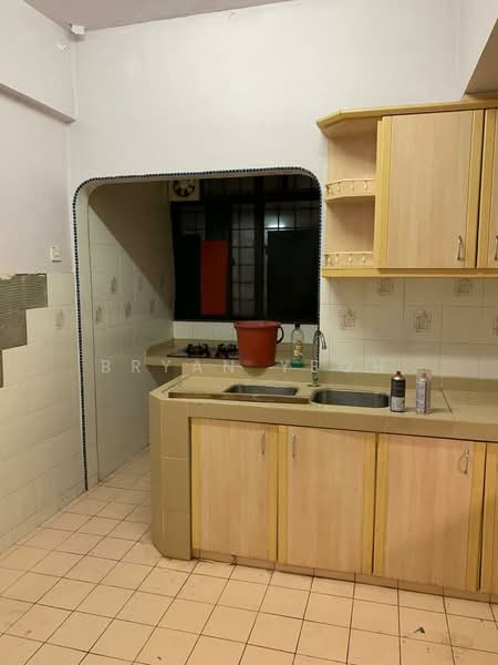 Apartment for Rent at Prima Saujana - Bryan Yeoh - Kitchen - PropertyGuru.com.my