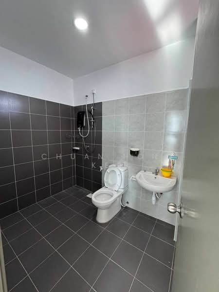 Cluster House for Sale in Bukit Kangkar (Johor) - Chuan Hong Kee - Bathroom - PropertyGuru.com.my