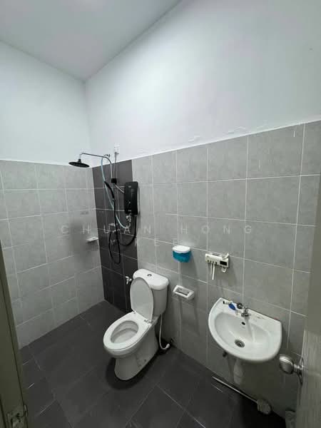 Cluster House for Sale in Bukit Kangkar (Johor) - Chuan Hong Kee - Bathroom - PropertyGuru.com.my