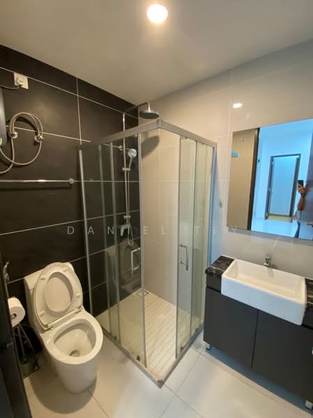 Condominium for Rent at Lovell @ Country Garden Danga Bay - Daniel Tey - Bathroom - PropertyGuru.com.my