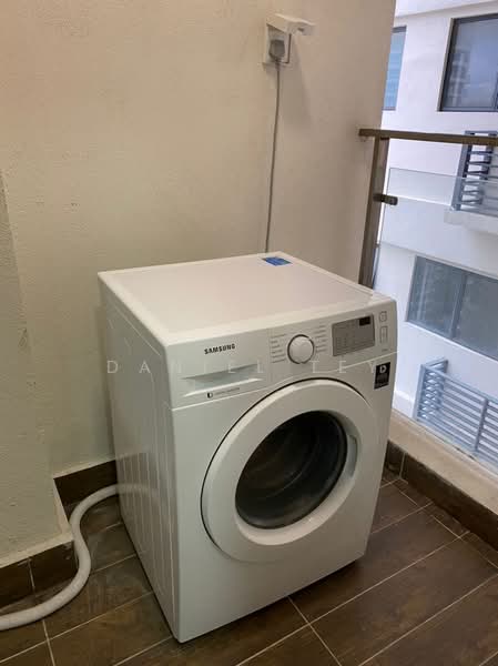 Condominium for Rent at Lovell @ Country Garden Danga Bay - Daniel Tey - Balcony - PropertyGuru.com.my