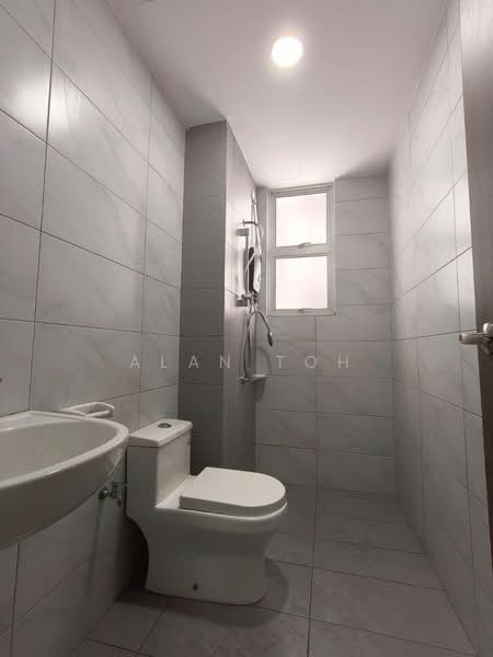 Service Residence for Sale at SKS Habitat - Alan Toh - Bathroom - PropertyGuru.com.my