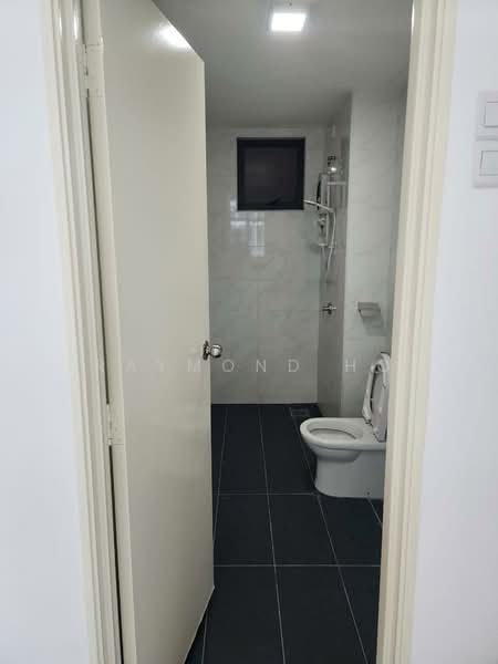 Vista Alam Serviced Apartment untuk Untuk Disewa - RM 1,500 /bulan, Mac 2026 - Bathroom - PropertyGuru.com.my