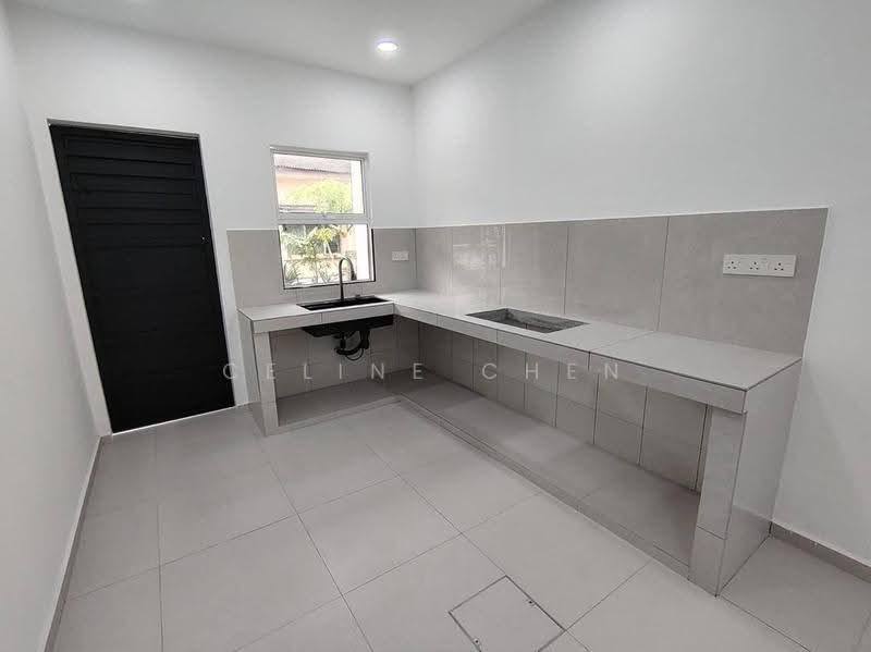 Rumah Teres 1-Tingkat untuk Dijual di Bukit Serindit (Melaka City) - Celine Chen - Kitchen - PropertyGuru.com.my