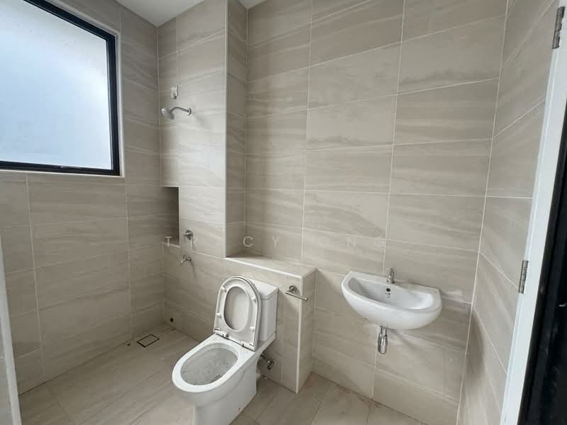 Rumah Teres 2 Tingkat untuk Dijual di Taman Ekoflora (Johor Bahru) - Tracy Ong - Bathroom - PropertyGuru.com.my