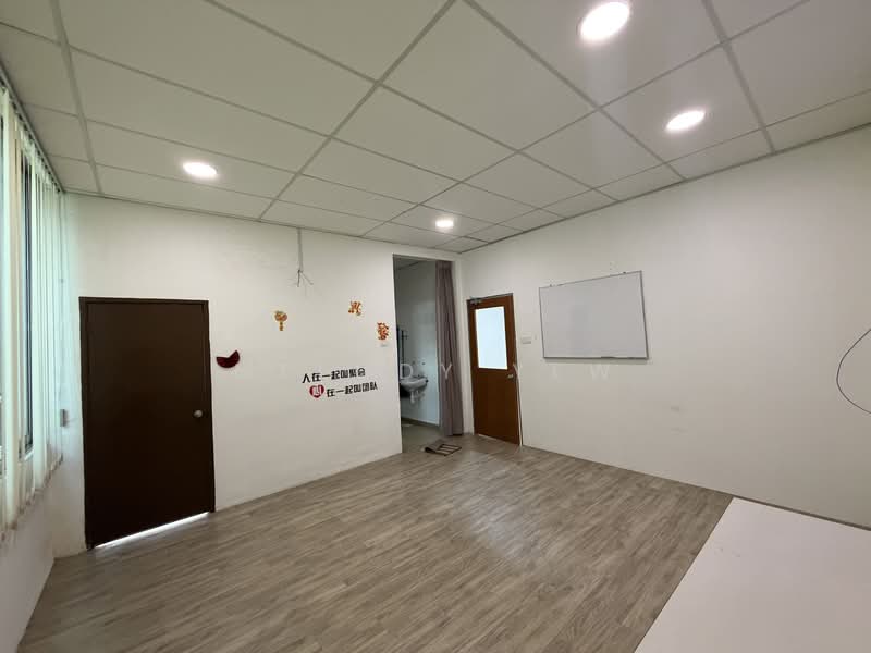 For Rent - 1 Mutiara Mas