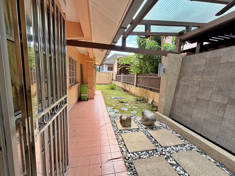 Semi-Detached House for Sale in Bandar Baru Sri Petaling (Sri Petaling) - Hetha Chan - Exterior - PropertyGuru.com.my