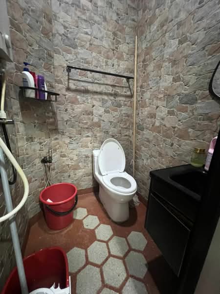 Bukit Indah untuk Untuk Dijual - RM 599,000, Mac 2026 - Bathroom - PropertyGuru.com.my
