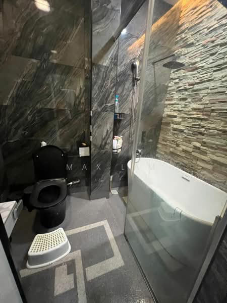 Bukit Indah untuk Untuk Dijual - RM 599,000, Mac 2026 - Bathroom - PropertyGuru.com.my