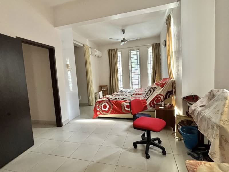 2.5-storey Terraced House for Sale in Sungai Ara (Penang) - Jan Tan - Bedroom - PropertyGuru.com.my
