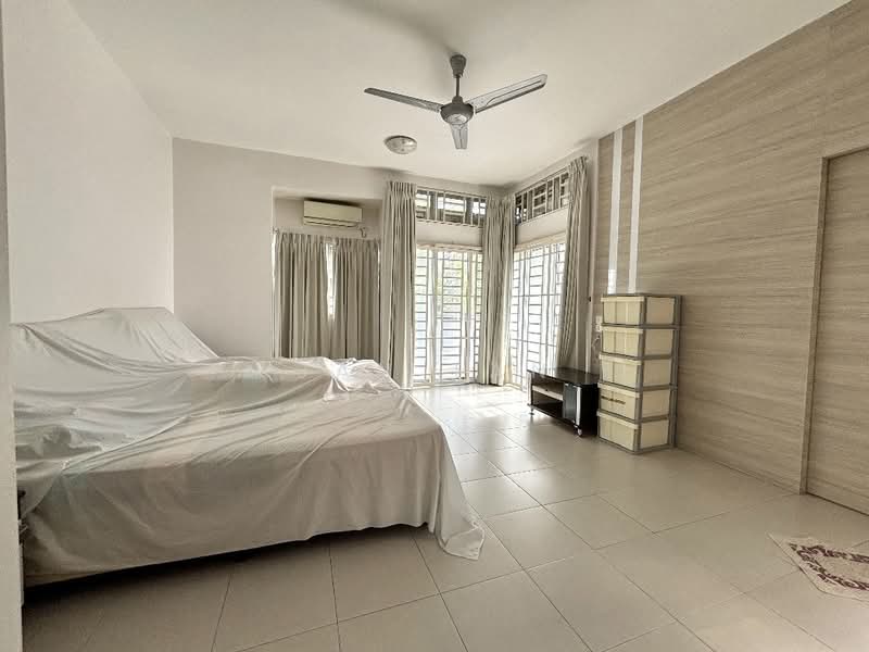 2.5-storey Terraced House for Sale in Sungai Ara (Penang) - Jan Tan - Bedroom - PropertyGuru.com.my