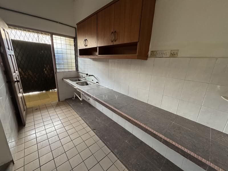Rumah Teres 1 Tingkat untuk Disewa di Taman Cheras Perdana (Cheras) - Jimmy Ng - Kitchen - PropertyGuru.com.my