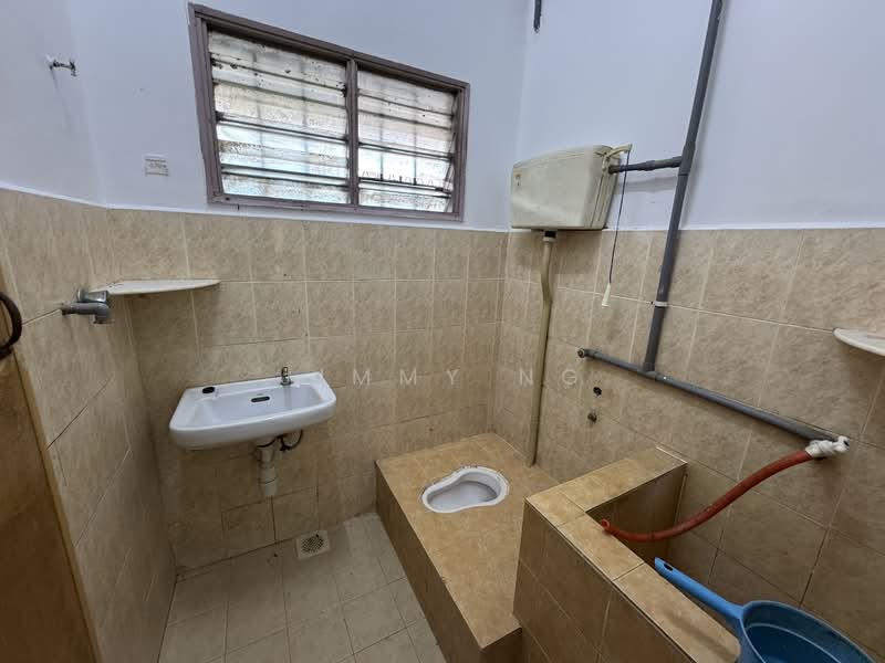Rumah Teres 1 Tingkat untuk Disewa di Taman Cheras Perdana (Cheras) - Jimmy Ng - Bathroom - PropertyGuru.com.my