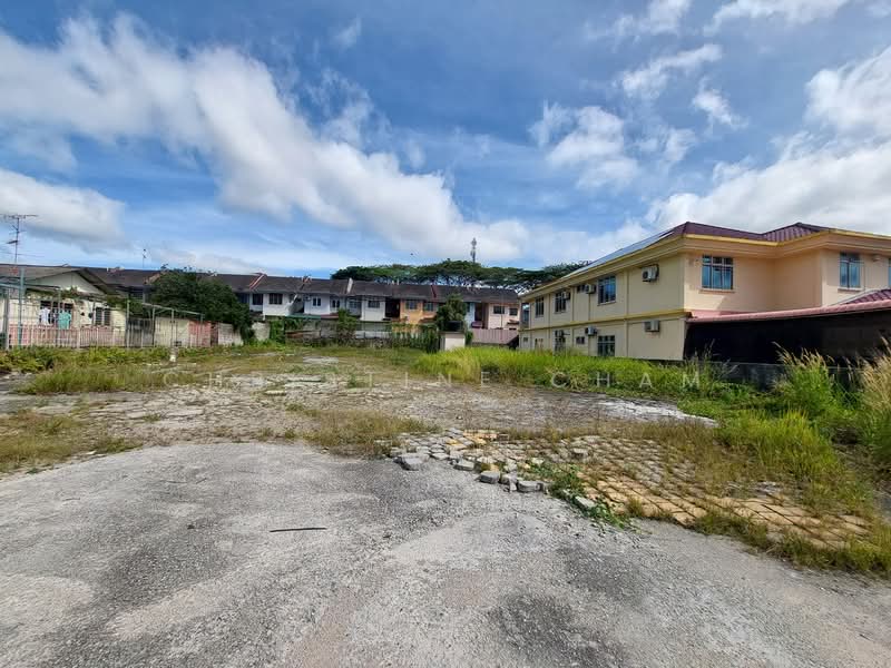 For Sale - Gelang Patah Jalan Kobis