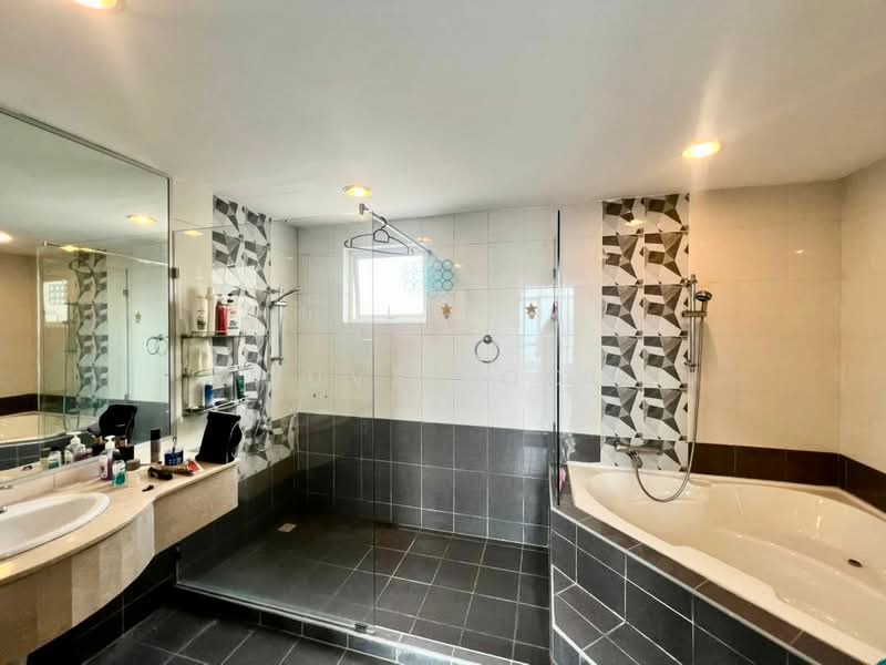 Birch Regency @ Penang Times Square untuk Untuk Disewa - RM 3,500 /bulan, Mac 2026 - Bathroom - PropertyGuru.com.my