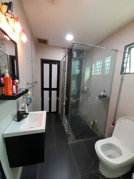 Bandar Bukit Tinggi 2 untuk Untuk Disewa - RM 3,300 /bulan, Mac 2026 - Bathroom - PropertyGuru.com.my