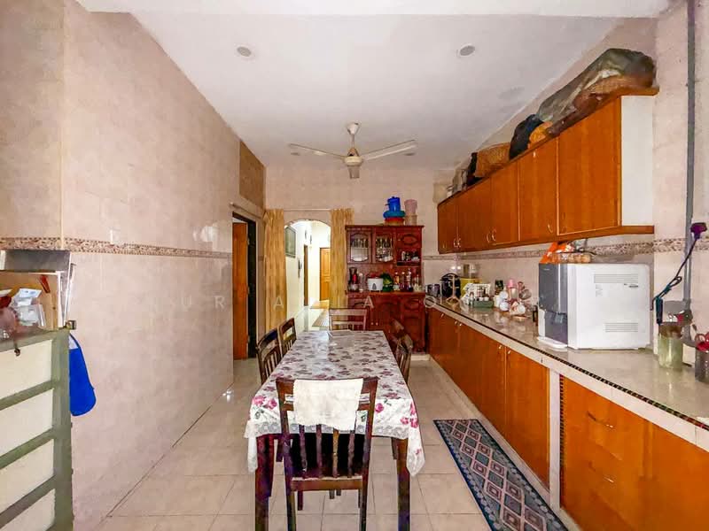 1-storey Terraced House for Sale in Selayang (Selangor) - Nur Alia Omar - Kitchen - PropertyGuru.com.my
