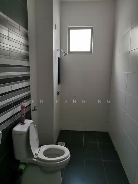 Cluster House for Rent in Johor Bahru (Johor) - Yen Pang Ng - Bathroom - PropertyGuru.com.my