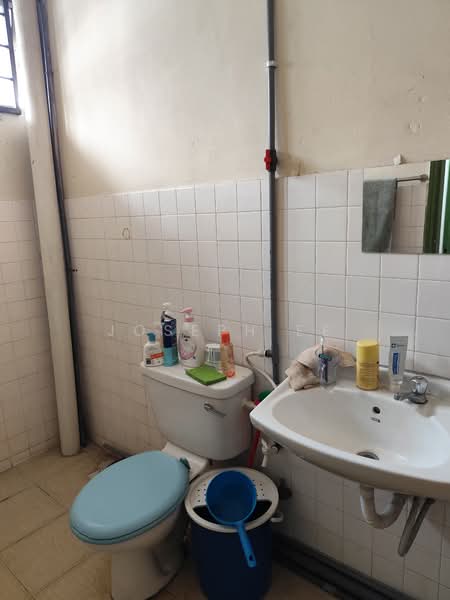 Shop / Office for Rent in Taman Perling (Perling) - Joseph Ee - Bathroom - PropertyGuru.com.my