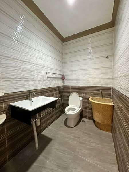 Semi-Detached House for Sale in Kulim (Kedah) - Fish Ling - Bathroom - PropertyGuru.com.my