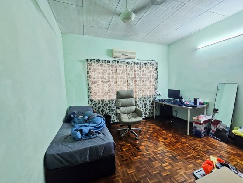 Rumah Teres 2 Tingkat untuk Dijual di Taman Bunga Negara (Shah Alam) - Jason Ooi - Bedroom - PropertyGuru.com.my
