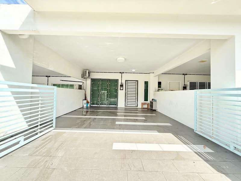 2-storey Terraced House for Sale in Bandar Sri Sendayan (Negeri Sembilan) - Banin Yahya - Exterior - PropertyGuru.com.my