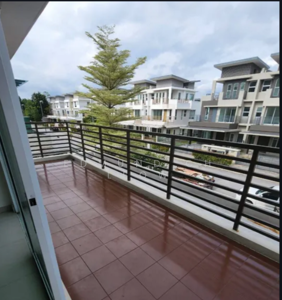 Regency Parc untuk Untuk Disewa - RM 2,000 /bulan, Mac 2026 - Balcony - PropertyGuru.com.my