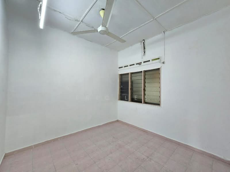 1-storey Terraced House for Sale in Taman Johor Jaya (Johor Bahru) - Eric Lee - Interior - PropertyGuru.com.my