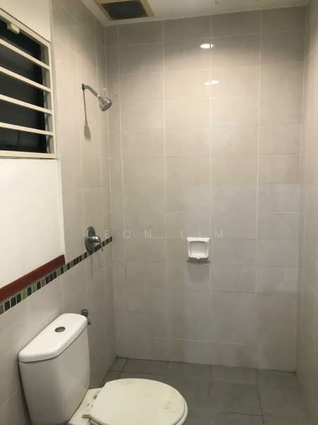 Townhouse for Sale in Bandar Bukit Puchong 2 (Puchong) - Leon Lim - Bathroom - PropertyGuru.com.my