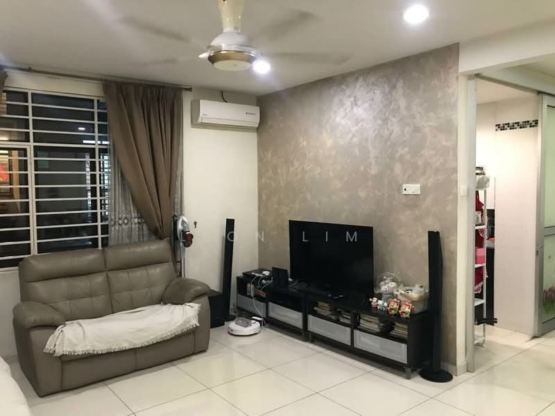Townhouse for Sale in Bandar Bukit Puchong 2 (Puchong) - Leon Lim - Living Room - PropertyGuru.com.my