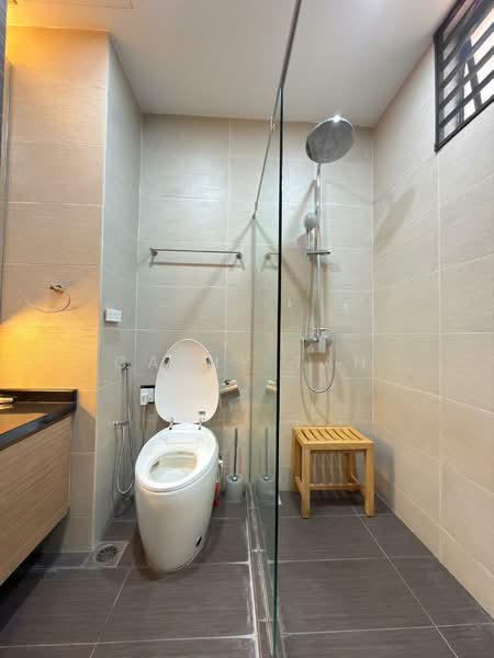 Bukit Kesenangan untuk Untuk Disewa - RM 15,000 /bulan, Mac 2026 - Bathroom - PropertyGuru.com.my