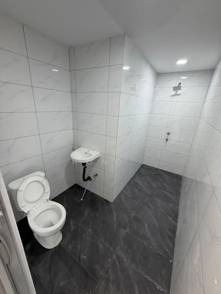 Taman Desa Cemerlang untuk Untuk Dijual - RM 678,000, Mac 2026 - Bathroom - PropertyGuru.com.my