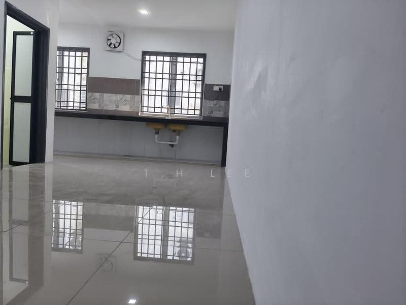 Terraced House for Sale in Bandar Puteri Klang (Klang) - T.H Lee - Kitchen - PropertyGuru.com.my