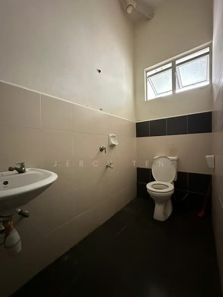 Shop / Office for Sale in Iskandar Puteri (Nusajaya) (Johor) - Jercy Ten - Bathroom - PropertyGuru.com.my