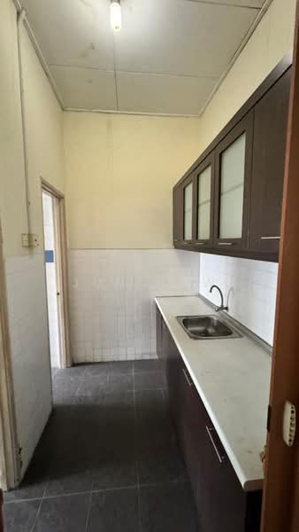 Shop for Rent in Bandar Sri Damansara (Selangor) - Jun How - Kitchen - PropertyGuru.com.my
