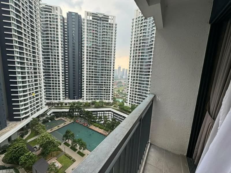 KL Traders Square untuk Untuk Disewa - RM 2,200 /bulan, Mac 2026 - Balcony - PropertyGuru.com.my