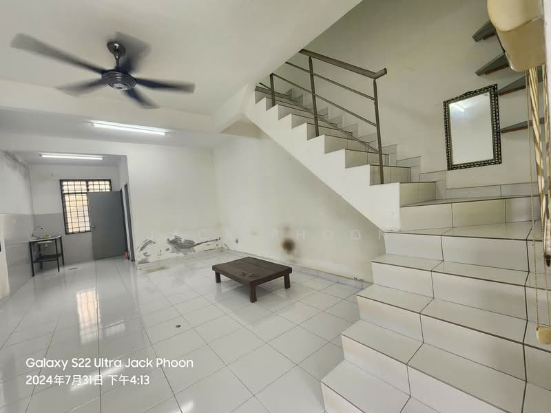 Rumah Teres 2 Tingkat untuk Dijual di Kulai (Johor) - Jack Phoon - Living Room - PropertyGuru.com.my