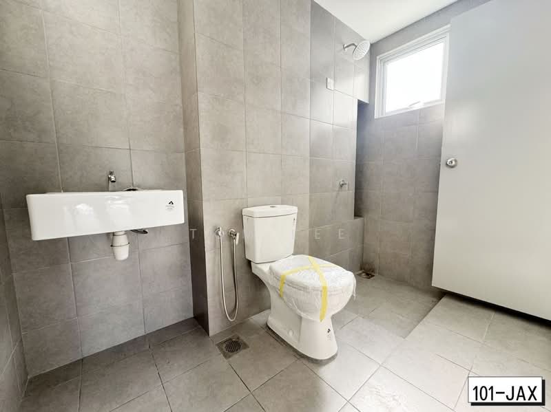 Laelia Kota Bayuemas Klang 1.5-Storey House untuk Untuk Dijual - RM 690,000, Mac 2026 - PropertyGuru.com.my