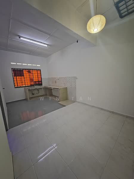 1-storey Terraced House for Sale in Taman Kota Masai (Pasir Gudang) - Win Tan - Kitchen - PropertyGuru.com.my