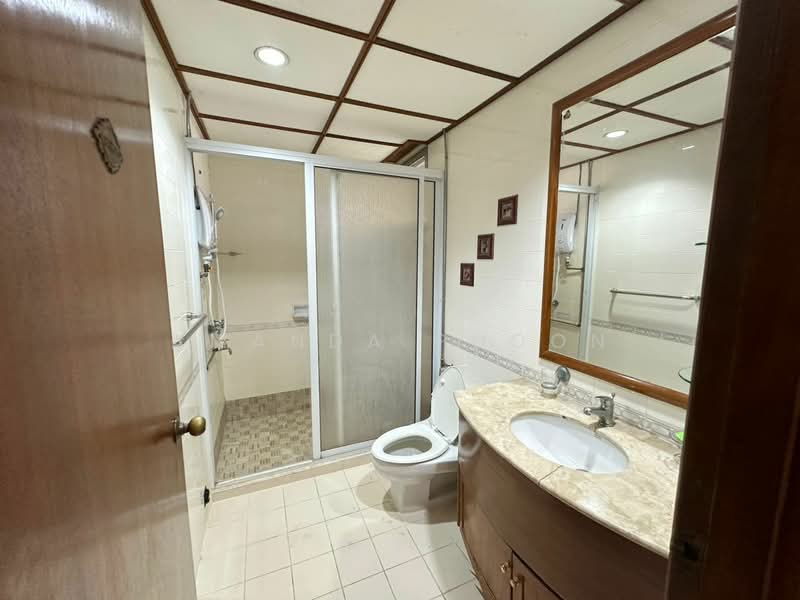 Bellisa Court untuk Untuk Disewa - RM 3,500 /bulan, Mac 2026 - Bathroom - PropertyGuru.com.my