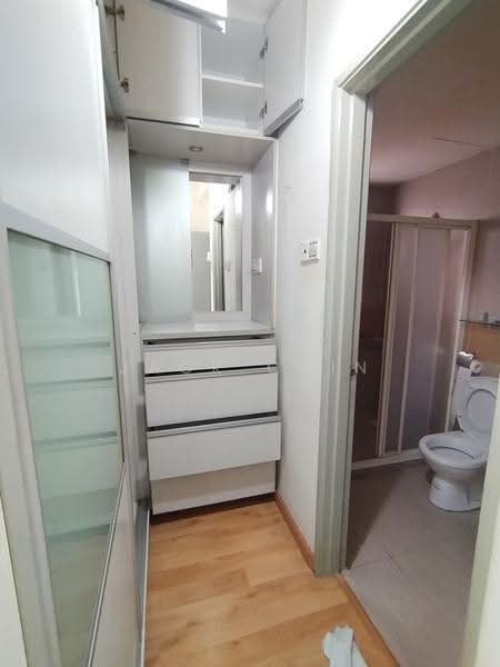 Kondominium untuk Dijual di Dynasty Garden Condominium - Jack Chin - Bathroom - PropertyGuru.com.my