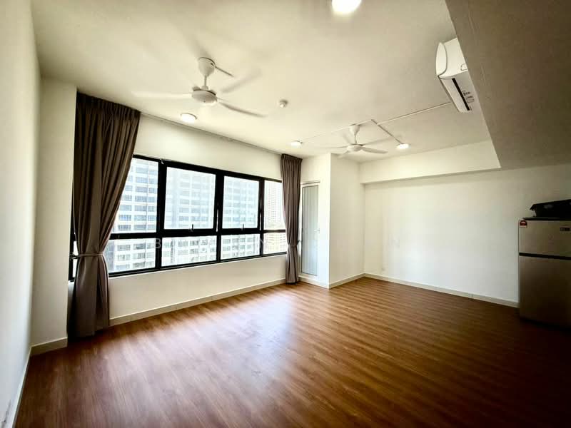 Service Residence for Sale at Paisley @ Tropicana Metropark - Bryan Chan - Living Room - PropertyGuru.com.my