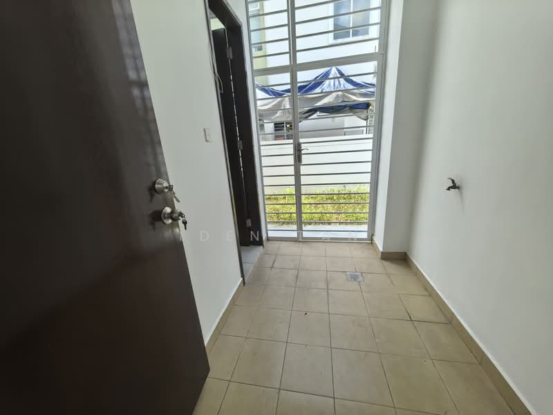 Semi-Detached House for Sale in Taman Ponderosa (Johor Bahru) - Iden Tan - Entrance - PropertyGuru.com.my