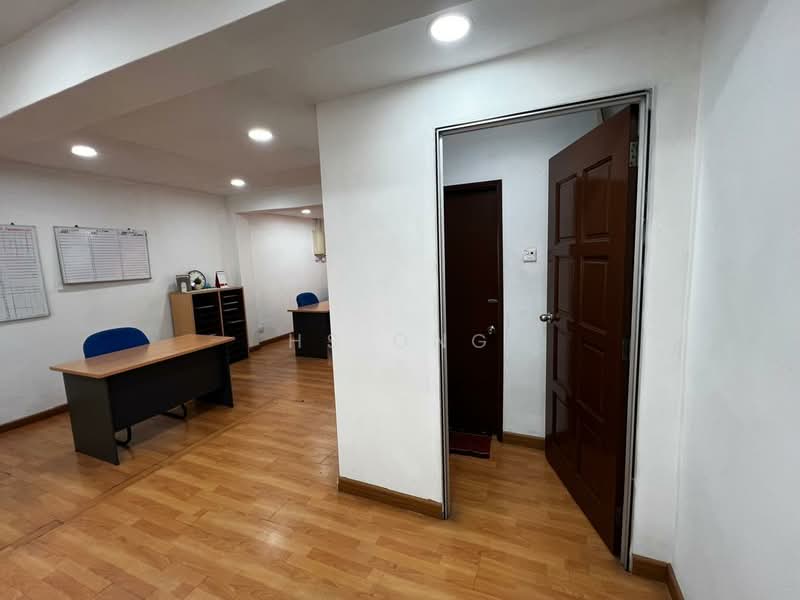 Office for Rent in Klang (Selangor) - HS Ong - Bathroom Entrance - PropertyGuru.com.my